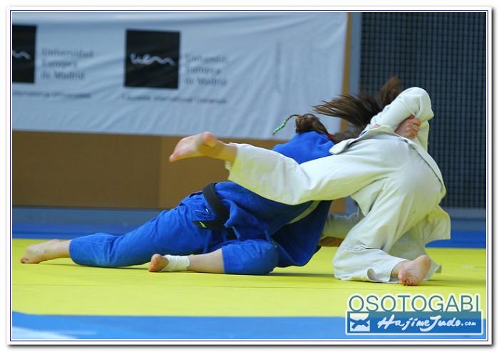 CEU2011 900022